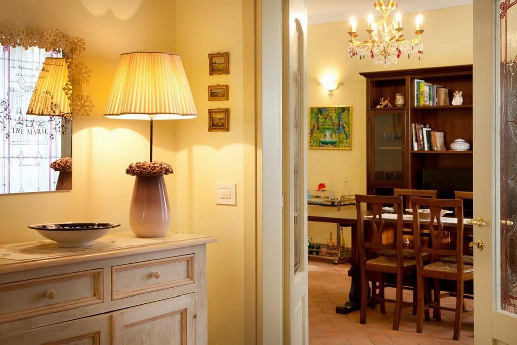 Appartamento Di Lusso In Borgo Storico Toscano Бибиена Стая снимка